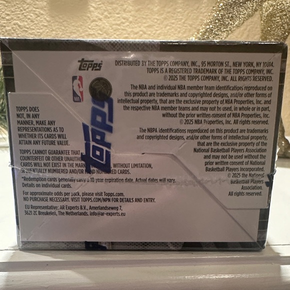 Topps 2025/26 Basketball Cards 132 total cards - Target Black Friday exclusive - Picture 7 of 8
